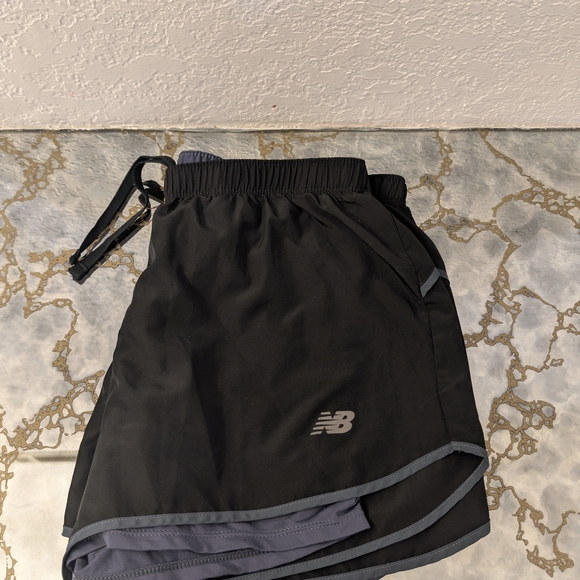 New Balance Black Running Shorts - Picture 2 of 8